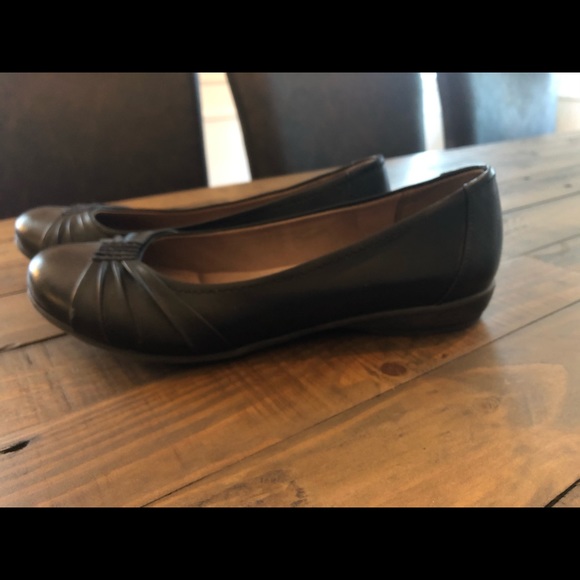 Black flats - Picture 2 of 6